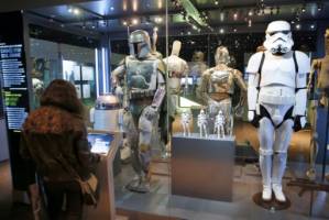 Boba Fett actor Jeremy Bulloch dies at 75.jpg