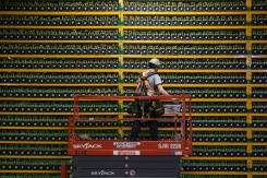 Bitcoin tumbles below $40,000 after China issues warning.jpg