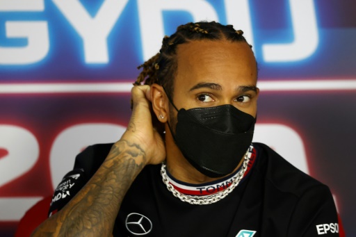 Mercedes accuse Red Bull of attempt to 'tarnish good name, integrity of Hamilton'