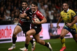 France's Dupont suceeds Kolbe as Top 14 player of the year