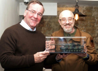 Ukraine promised European tanks, as Russia advances on Bakhmut.jpg