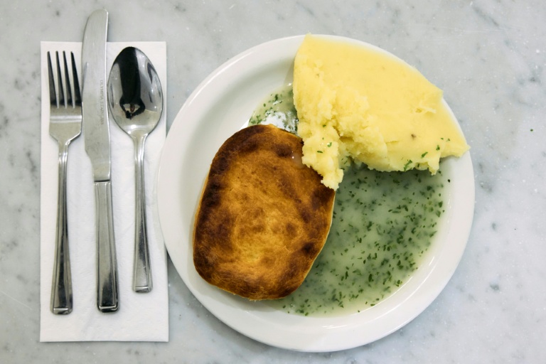 UK pie 'n' mash fans seek protected status for Cockney classic