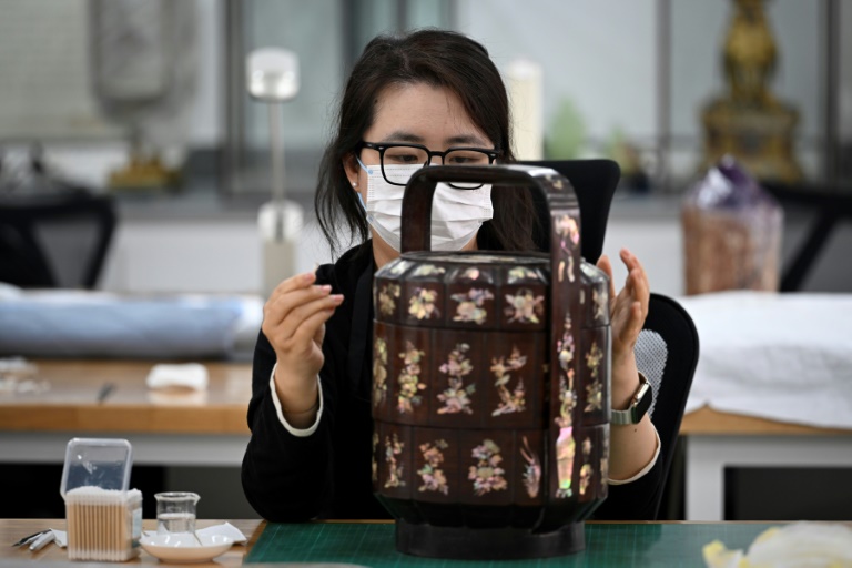 Chinese treasures restored in the heart of Beijing