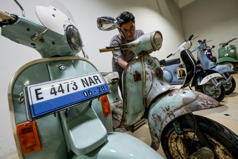 Vespa love affair: Indonesians turn vintage scooters electric