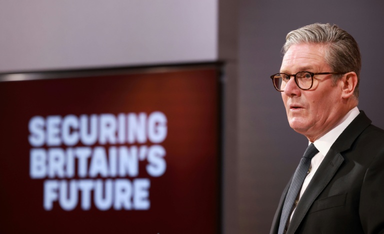 UK govt toughens immigration plans as hard-right gains