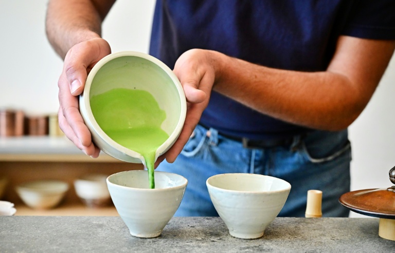 Global matcha 'obsession' drinks Japan tea farms dry