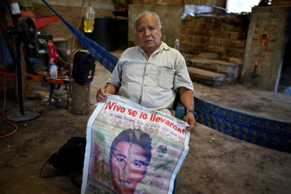 "There is still no justice," says Estanislao Mendoza, whose son Miguel Angel has been missing for a decade - Alfredo ESTRELLA (AFP)