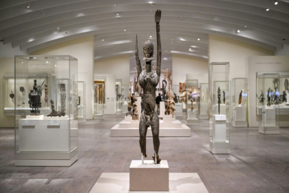 A Dogon art sculpture on display in the Michael C. Rockefeller Wing of New York's Metropolitan Museum - ANGELA WEISS (AFP)