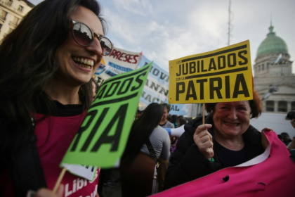 For months, retirees and supporters have mounted a weekly march on Wednesdays to demand better pensions and other benefits - Emiliano Lasalvia (AFP)