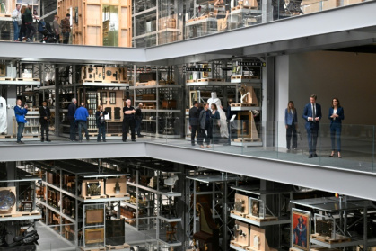 Britain's Catherine, Princess of Wales talks with V&A director Tristram Hunt as he shows her round the V&A East Storehouse, a brand-new cultural destination in east London - Eddie Mulholland (AFP)