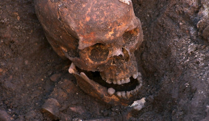 Richard III's body was unearthed in a car park in central England in 2012 - - (AFP)