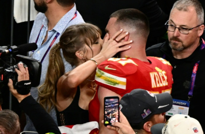 Swift's attendance at Kelce's games has brought in a wave of female fans to the NFL - Patrick T. Fallon (AFP)