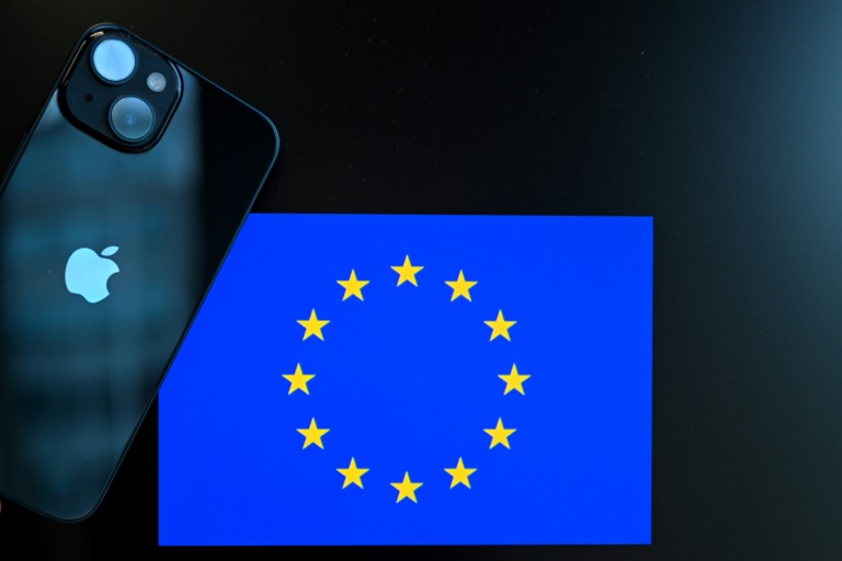 Apple asks EU to scrap landmark digital competition law