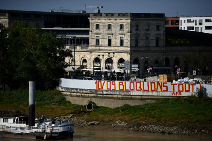 The 'Let's block everything' movement launched on social media - Christophe ARCHAMBAULT (AFP)