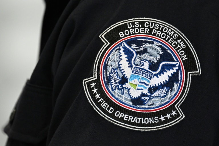 US plans to order foreign tourists to disclose social media histories