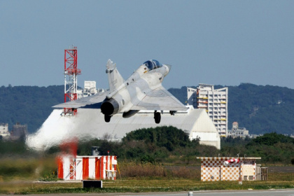 A Taiwan Air Force Mirage 2000 fighter jet takes off at Hsinchu Air Base in Hsinchu on December 29, 2025 - CHENG Yu-chen (AFP)