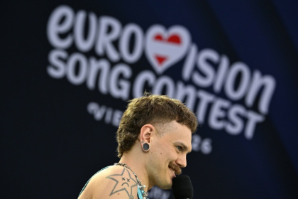Jonas Lovv, representing Norway with the song 'Ya Ya Ya', attended the Eurovision opening ceremony in Vienna - Tobias SCHWARZ (AFP)