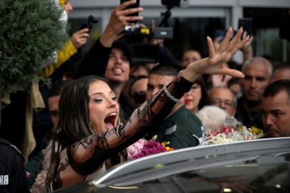 Dara was greeted by hundreds of well-wishers at Sofia airport - Nikolay DOYCHINOV (AFP)