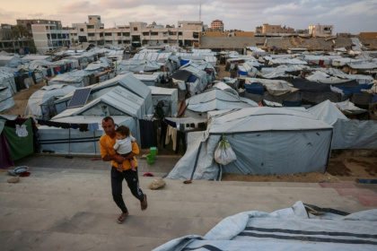 Palestinians are struggling to find food and potable water amid ongoing Israeli violence, NGOs warned - Bashar Taleb (AFP)